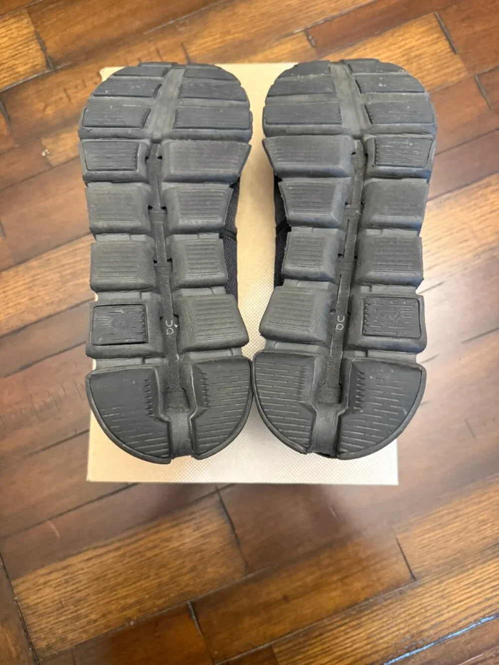 On Running Cloud 5 Women's Shoes Size 11 Black on Black